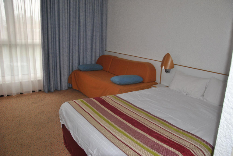 Bedroom 4, Ibis Styles Lille Neuville-en-Ferrain, Nord