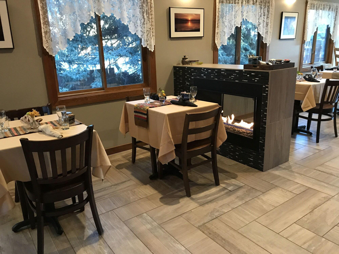 Food & Drinks 5, Good Medicine Lodge Bed & Breakfast, Flathead