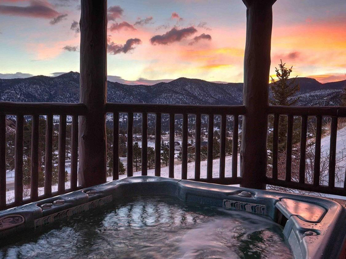 Sport & Beauty, Taharaa Mountain Lodge, Larimer