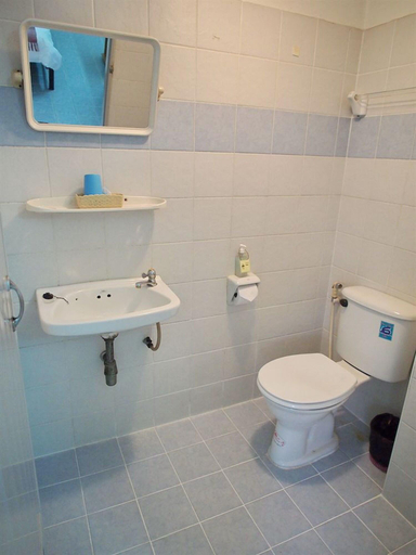 Bathroom, Ittipol Apartment, Pak Kret