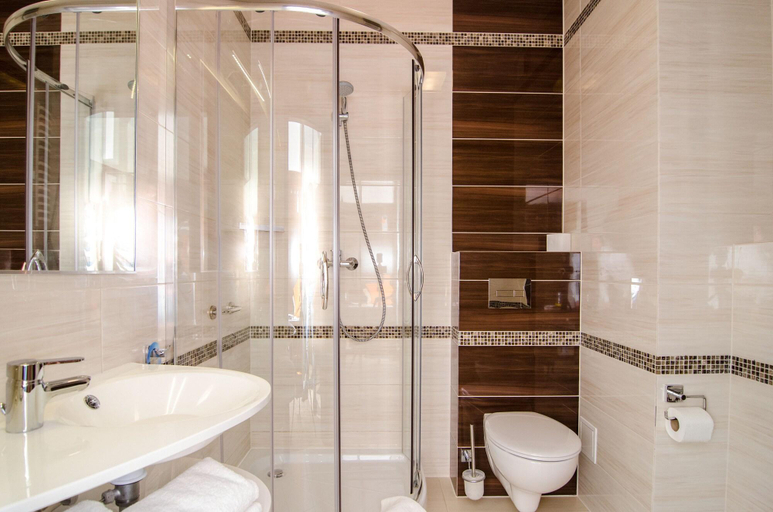 Bathroom 4, Hotel Emocja SPA, Koszalin