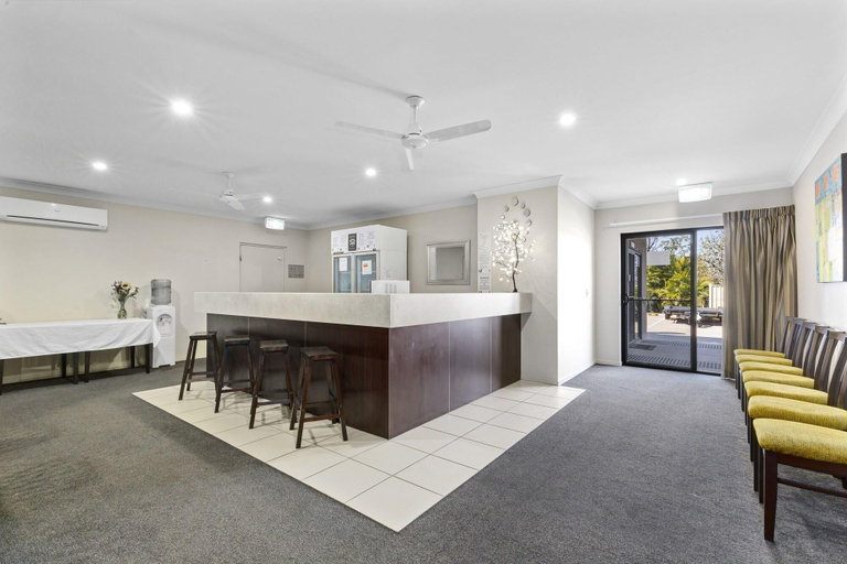 Public Area, Blackwater Central Motel, Duaringa