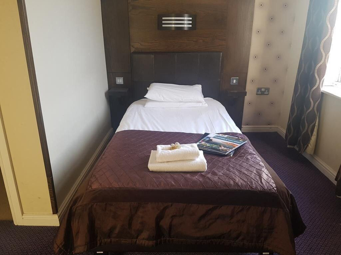 Bedroom 2, The Queensberry Hotel, Dumfries and Galloway