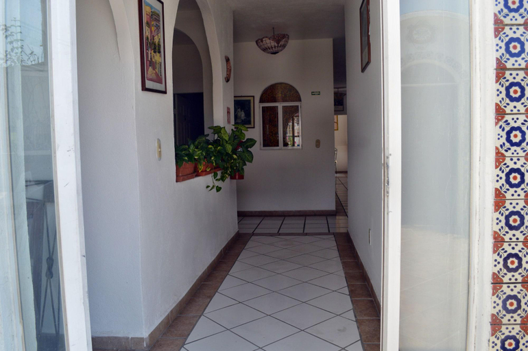 Public Area 3, Alexandross Hostel BnB, Puerto Vallarta
