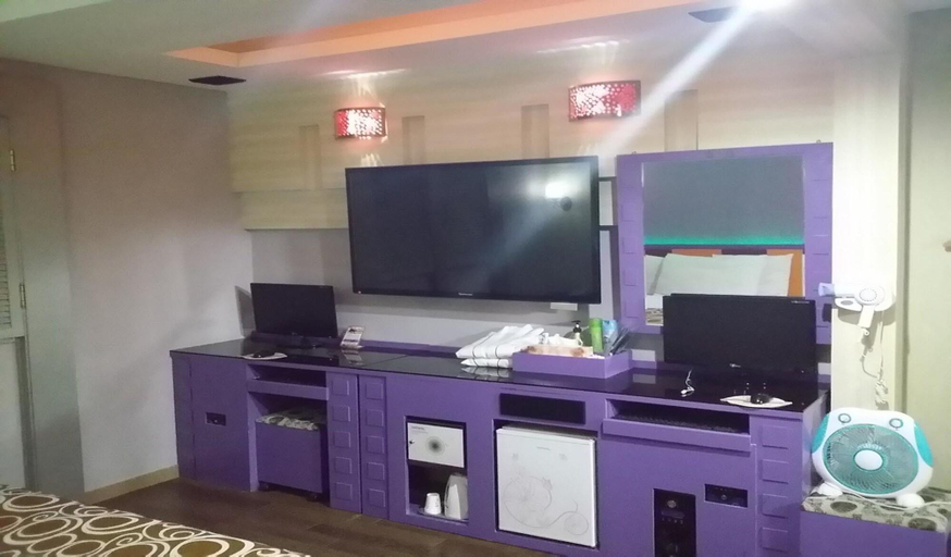 Bedroom 4, SKY Hotel, Cheonan