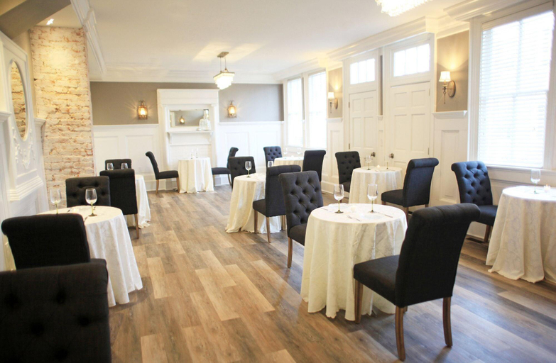 Food & Drinks 5, Hotel Laurance, Page