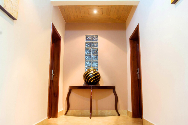 Public Area 2, Mahogany Lodge & Annex, Accra
