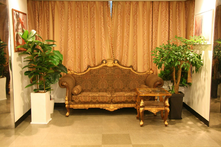 Public Area, 朗博王旅馆(Numberone Residence), Jung