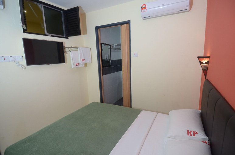 Bedroom 3, Kuok Pin Hotel, Kuching