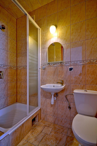 Bathroom 4, Pod Tatrami, Tatra