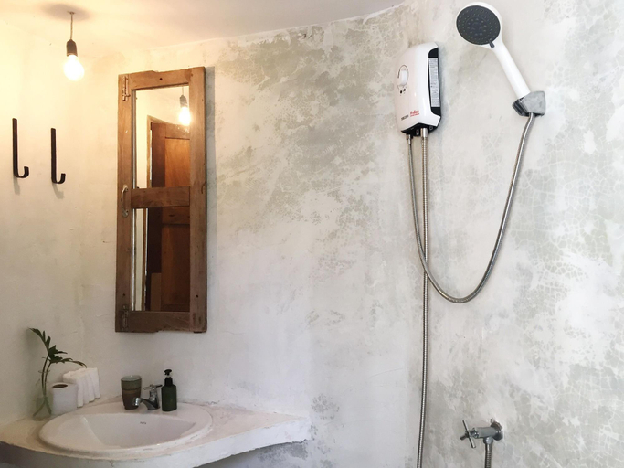 Bathroom 4, de Lit Hotel, Muang Ubon Ratchatani