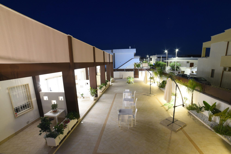 Exterior & Views 2, B&B Il Fiorone, Brindisi