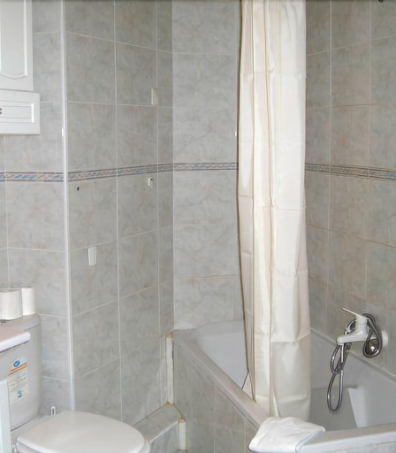 Bathroom 4, H33 hôtel, Alpes-Maritimes