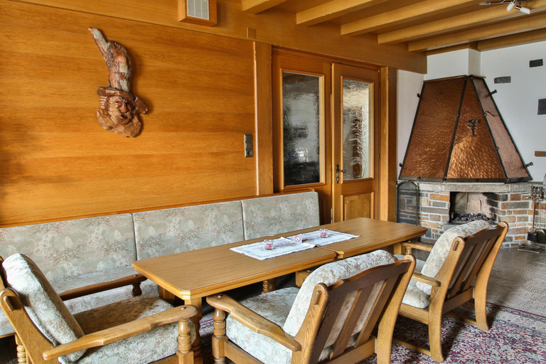 Public Area 3, Pension Neururer, Imst