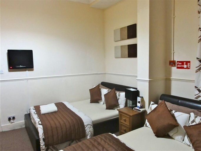 Bedroom 4, Skylark B&B, London