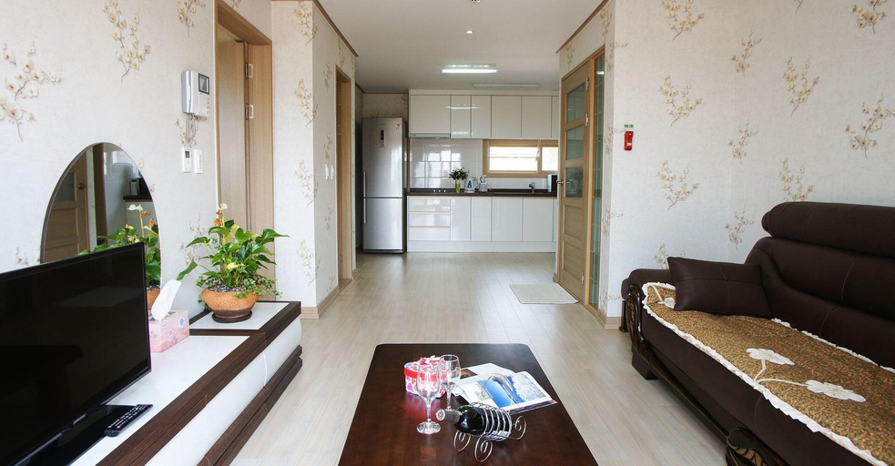 Bedroom 3, Lapaloma Pension, Jeju