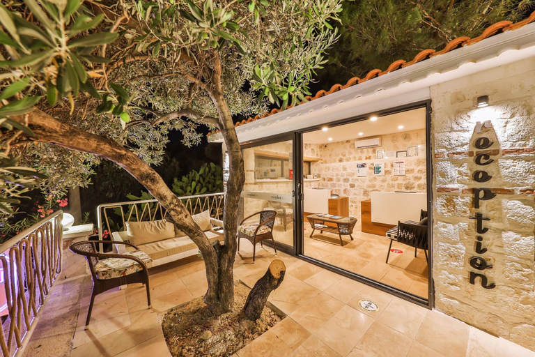 Public Area 2, Hamarat Otel, Kaş