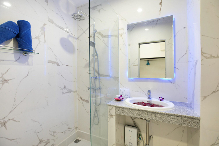 Bathroom 5, Colorize Boutique Hotel, Ko Samui