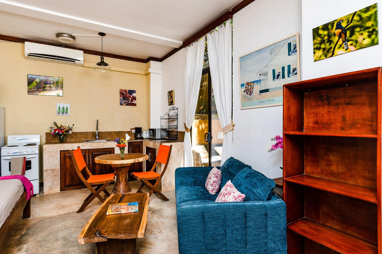 Public Area 2, Villa Nautilus, Santa Cruz