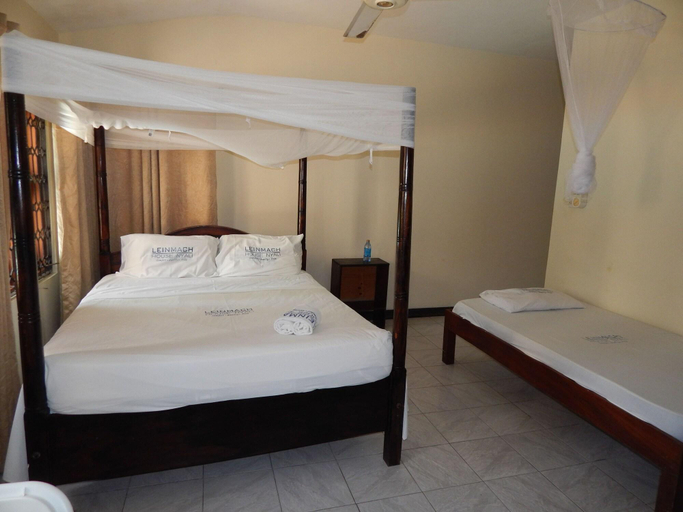 Bedroom 3, Leinmach House, Nyali