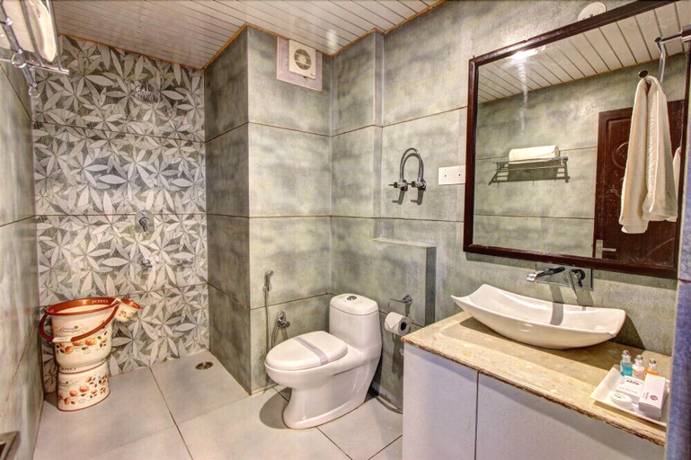 Bathroom 3, The Moniker Resort And Spa, Kullu