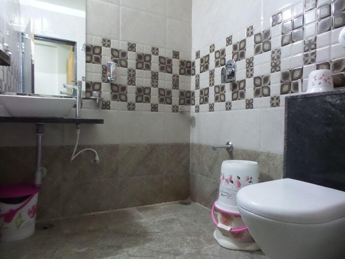 Bathroom 4, Atharva Hotel, Gulbarga