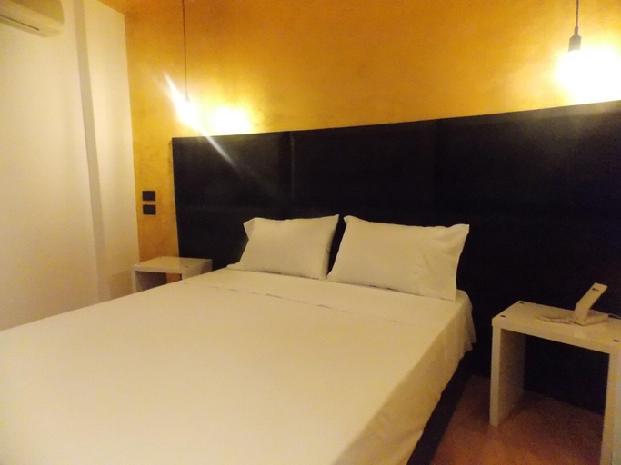 Bedroom 3, Diamond Prestige Hotel, Sarandës