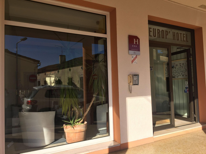 Public Area 2, Europ'Hôtel, Dordogne