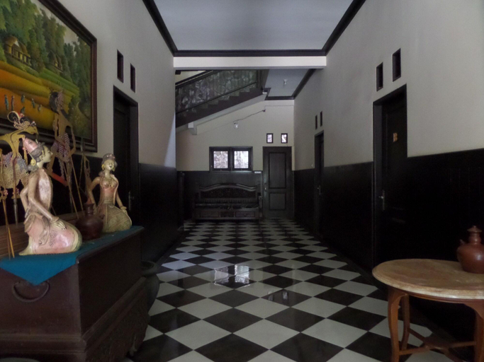 Public Area 5, De Clove Guest House, Malang