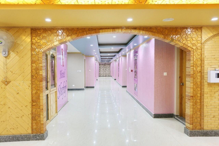 Public Area 3, Hotel Shefaf, Srinagar