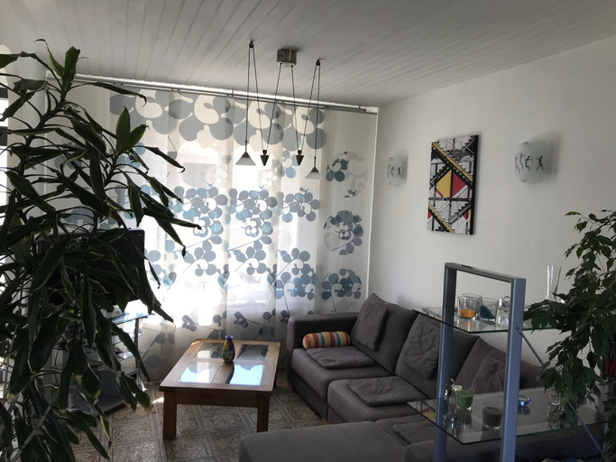 Public Area 3, Le numero 100, Meurthe-et-Moselle