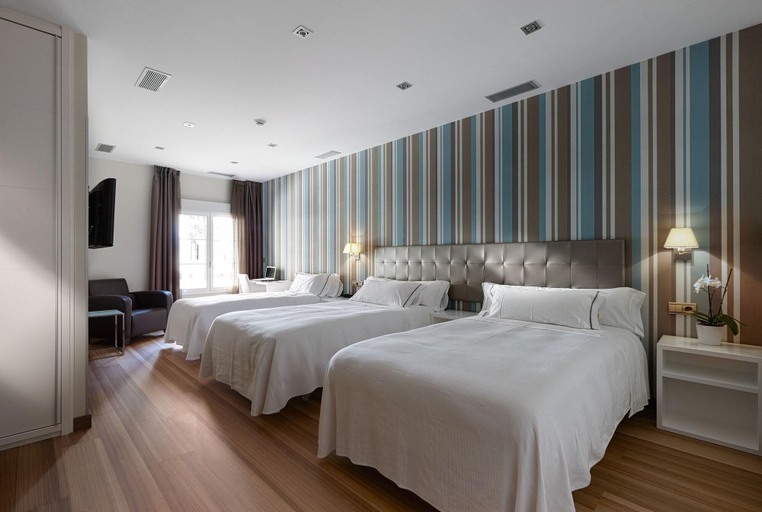 Bedroom 3, Hotel Atalaia, Guipúzcoa