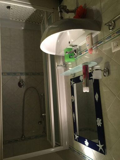 Bathroom 5, Marcelina, Rome