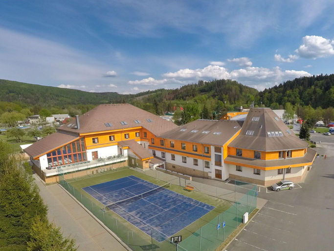 Exterior & Views 2, Hotel Horal, Vsetín