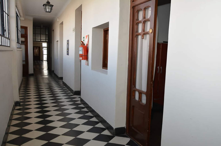Public Area 2, Hotel La Giralda, Capital