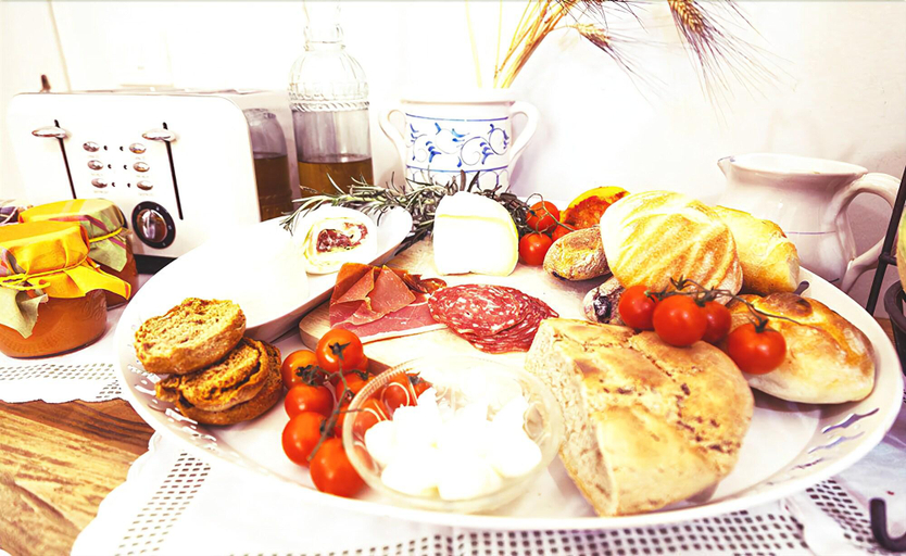 Food & Drinks 5, B&B Sara, Lecce