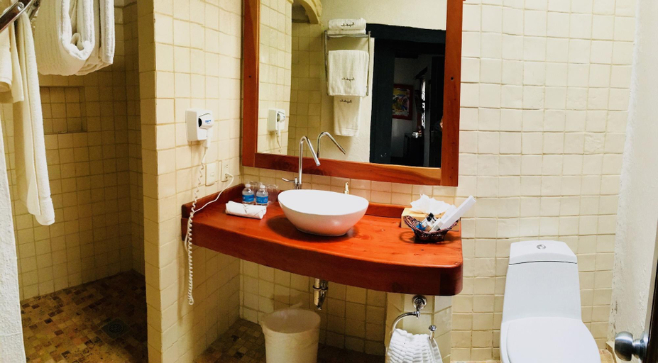 Bathroom 4, Guayaba Inn, San Cristóbal de las Casas