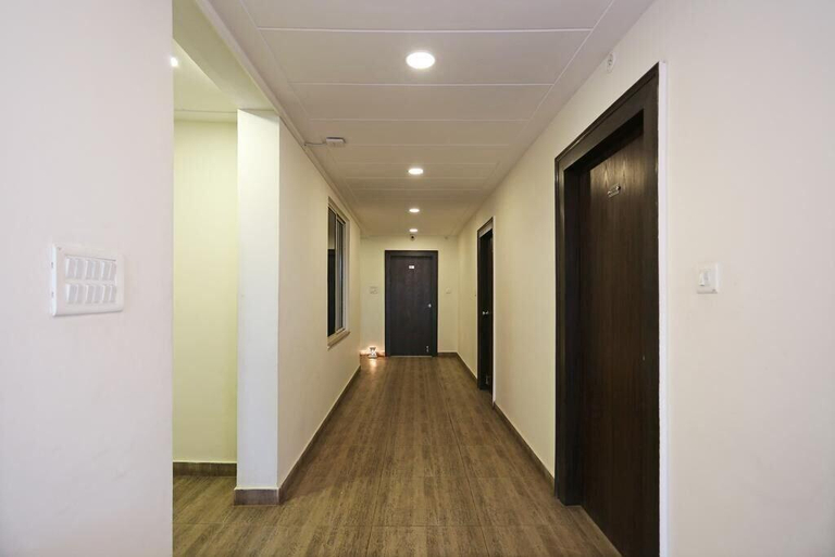Public Area 2, Hotel Sahu Near Kashi Vishwanath Temple Gate, Varanasi