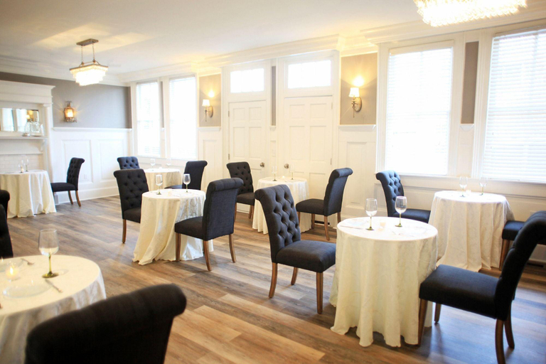Food & Drinks 5, Hotel Laurance, Page