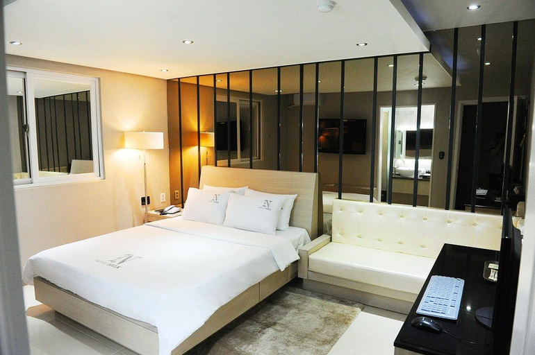 Bedroom 1, Nox Hotel, Gwangsan
