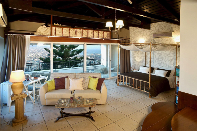 Exterior & Views 2, B&b A'luggetella, Napoli