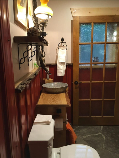 Bathroom 4, The Robin's Nest Tobermory, Lake Hurron