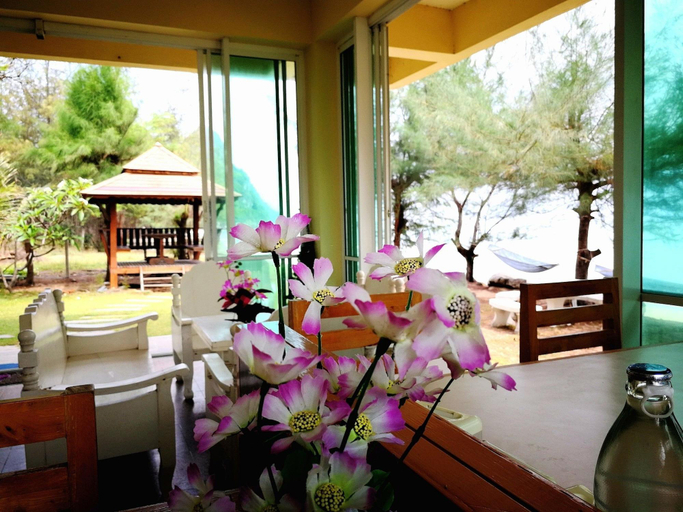 Public Area 3, Aow Noi Sea View Resort, Muang Prachuap Khiri Khan