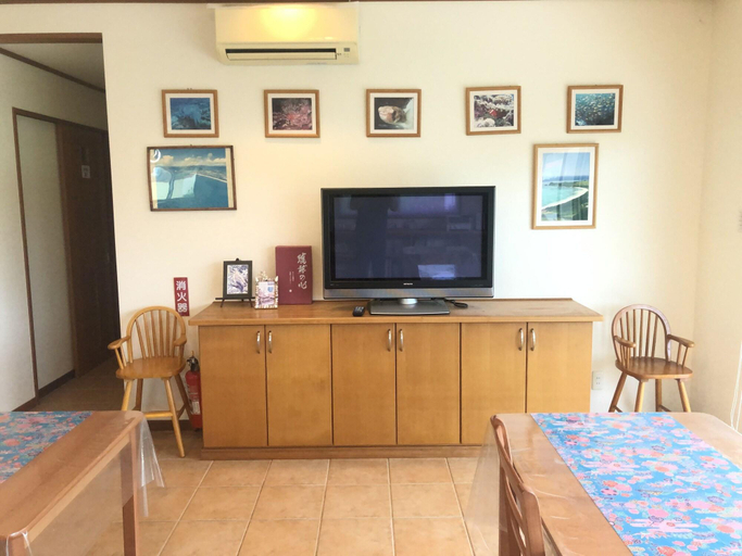 Public Area, Painushima Resort Coral Fish, Ishigaki