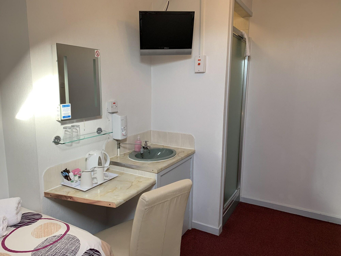 Bathroom 4, Austins Guesthouse - Cardiff, Cardiff