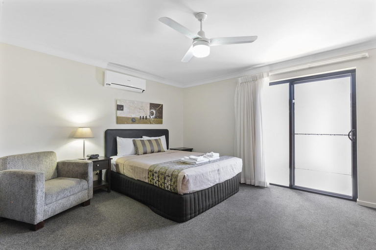 Bedroom 3, Blackwater Central Motel, Duaringa