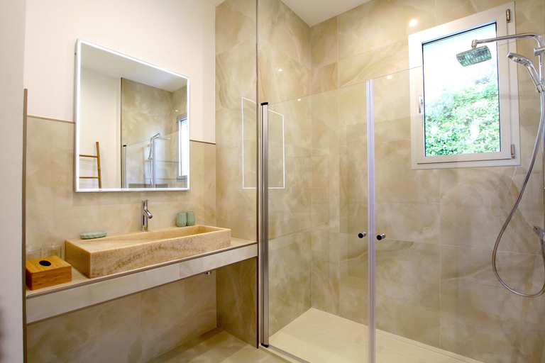 Bathroom 4, Hôtel Minera, Haute-Corse