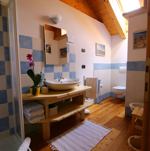 Bedroom 4, Activity B&B, Trento