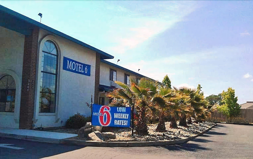 Exterior & Views 3, Studio 6 Suites Cameron Park, CA - Folsom, El Dorado