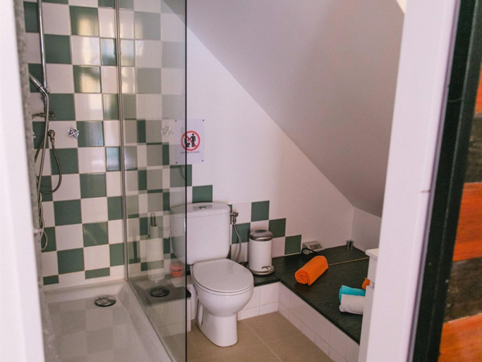Bathroom 3, Asul B&B, Lisbon